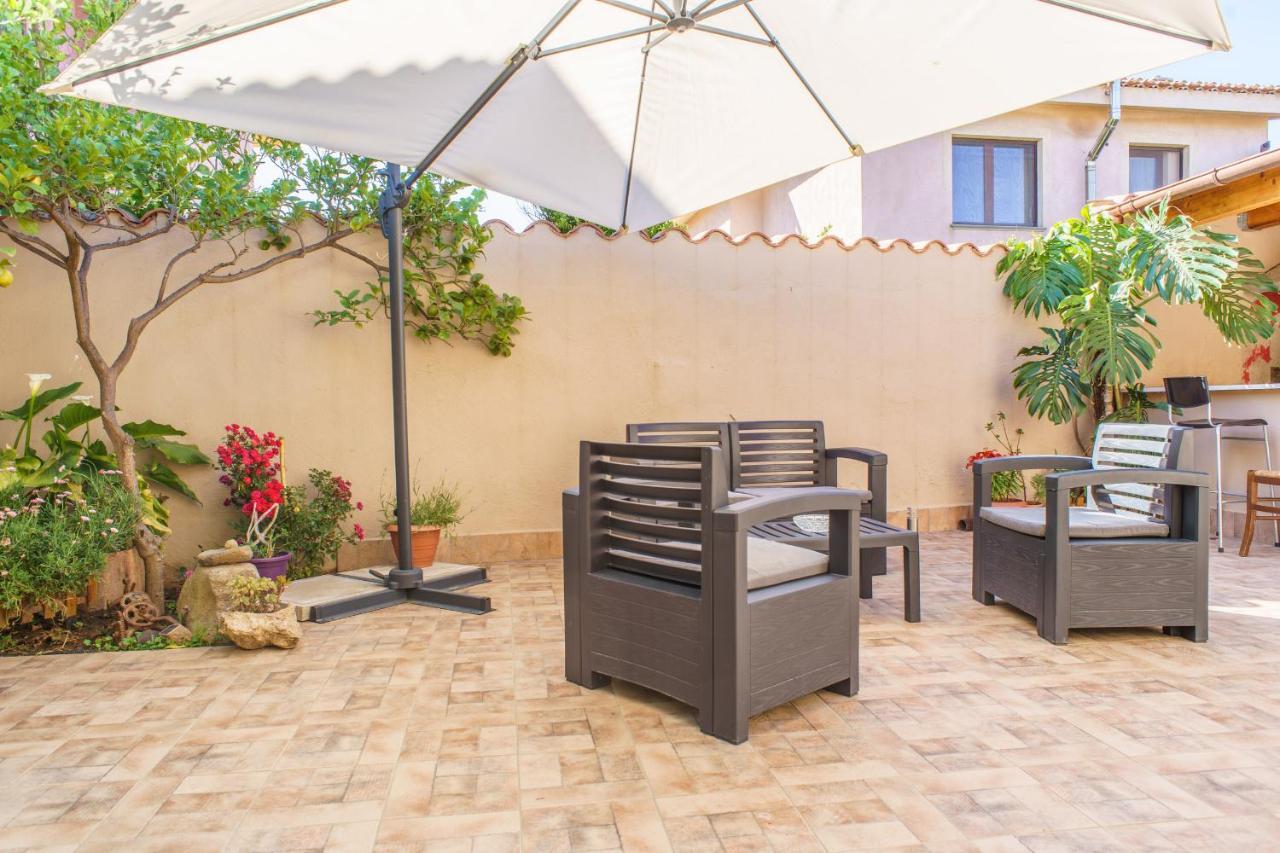 40° Parallelo Guest House Riola Sardo Exterior photo